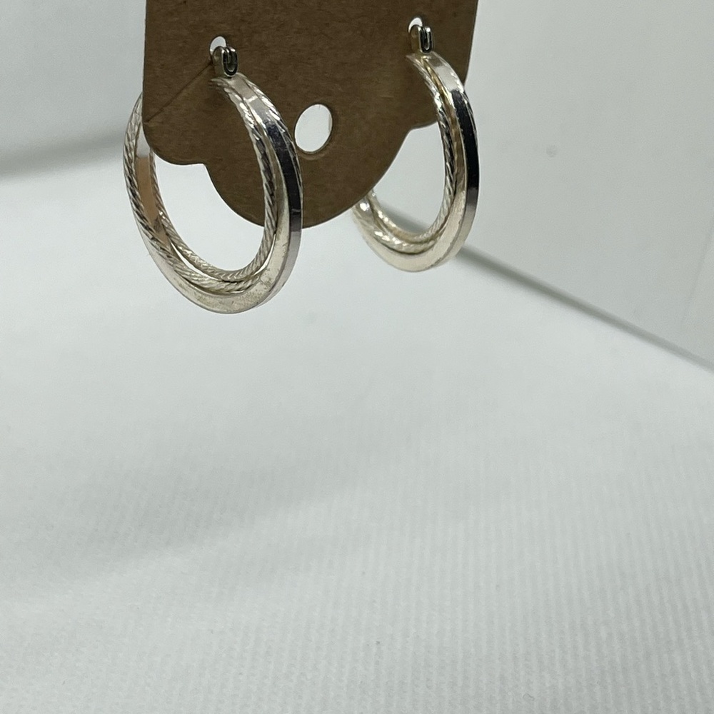 Hoop earrings - Picture 3 of 3